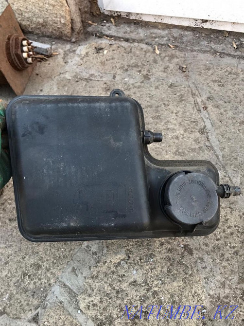 Expansion tank for BMW 7 series E65/66 Karagandy - photo 1