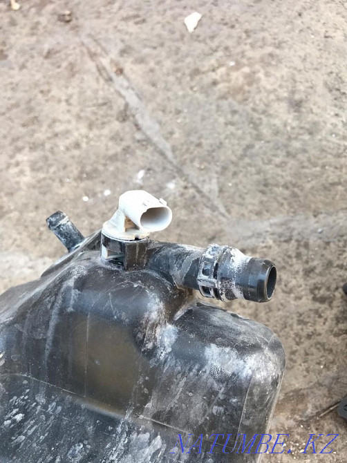 Expansion tank for BMW 7 series E65/66 Karagandy - photo 4