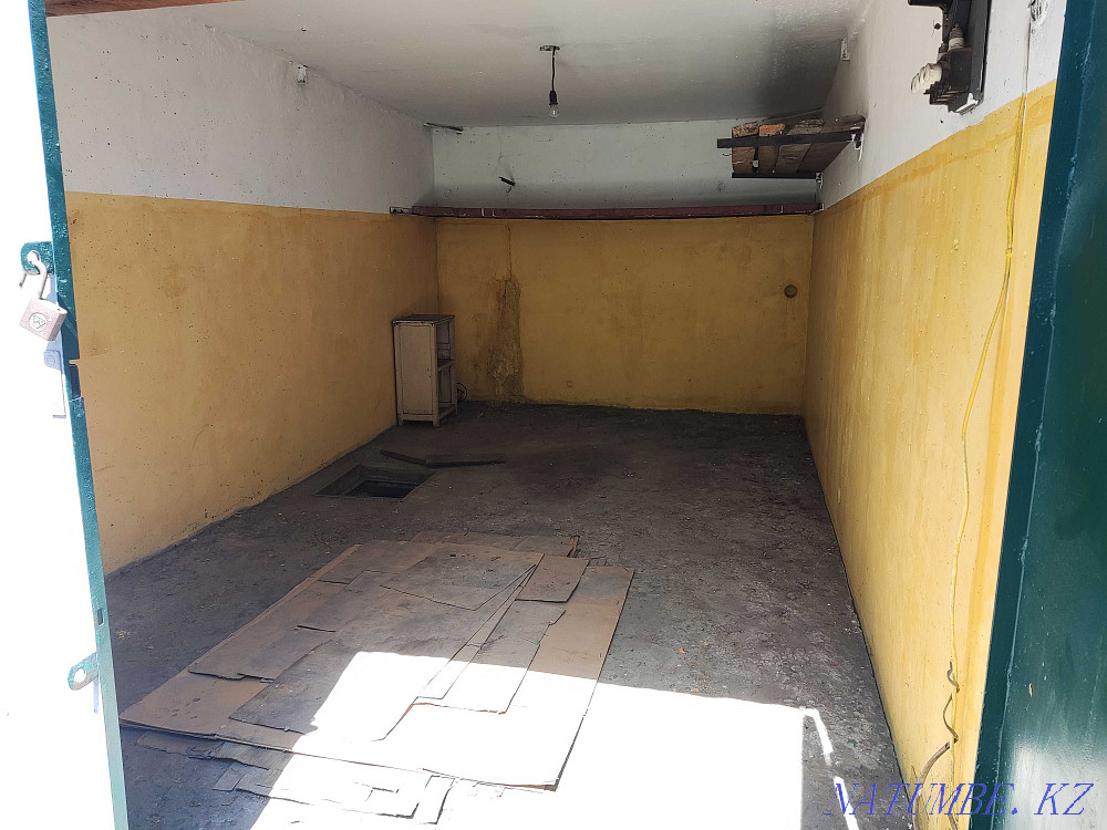 Rent a garage for rent 17 sq. 8 microdistrict Almaty - photo 1