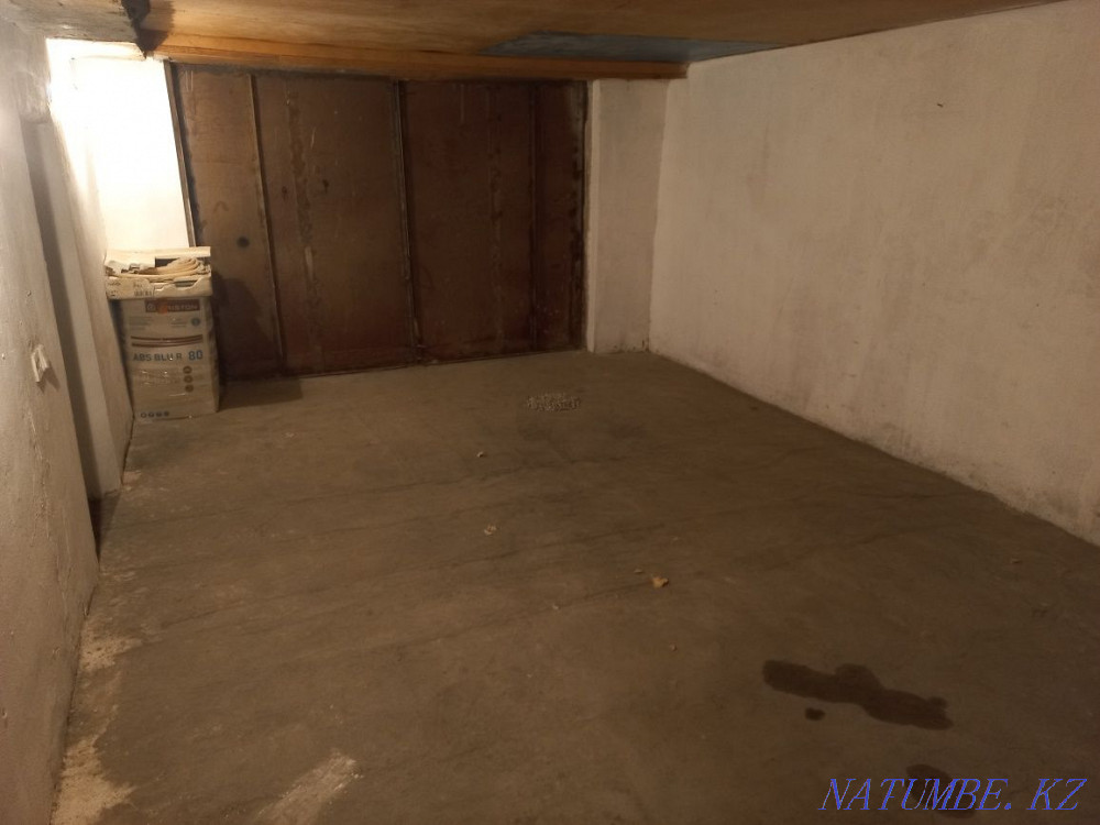 There is a garage for rent. District Communism People's Bank Turkestan - photo 2