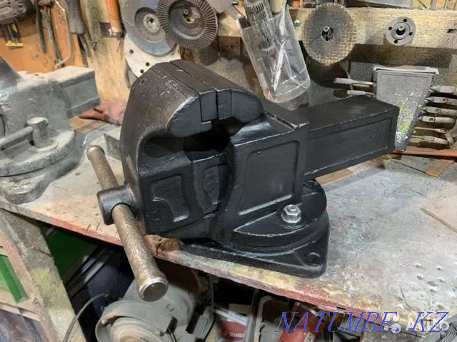 Garage in the city center Atyrau - photo 3