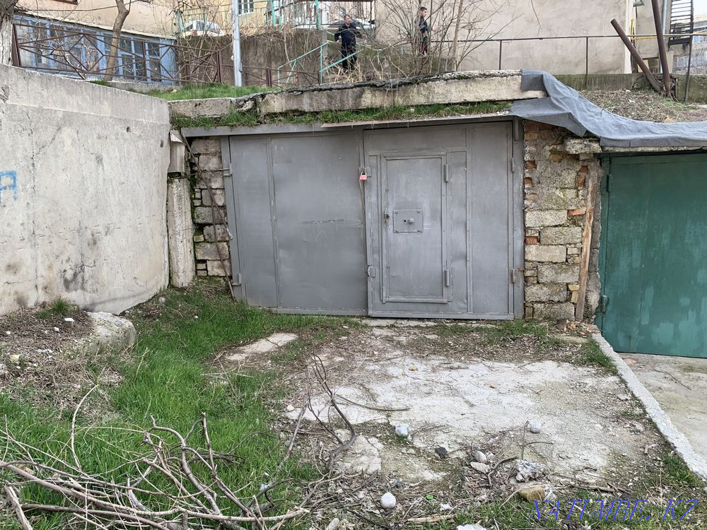Garages for rent below the Upper Bazaar Shymkent - photo 1