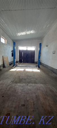 Rent ISto with insulated floor, 60 sq.m with a lift, fit 2 cars Aqtau - photo 1