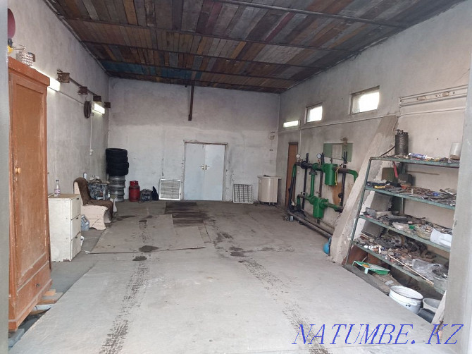 Сдам теплый гараж, центральное отопление,раздевалка,вода, яма 6 метров Павлодар - изображение 3