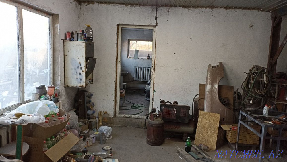 Арендаға сотка, гараж типті, екі жәшік, бояушы, май ауыстыратын болады  - изображение 3