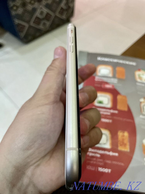 Iphone 11 64GB White White Almaty - photo 4