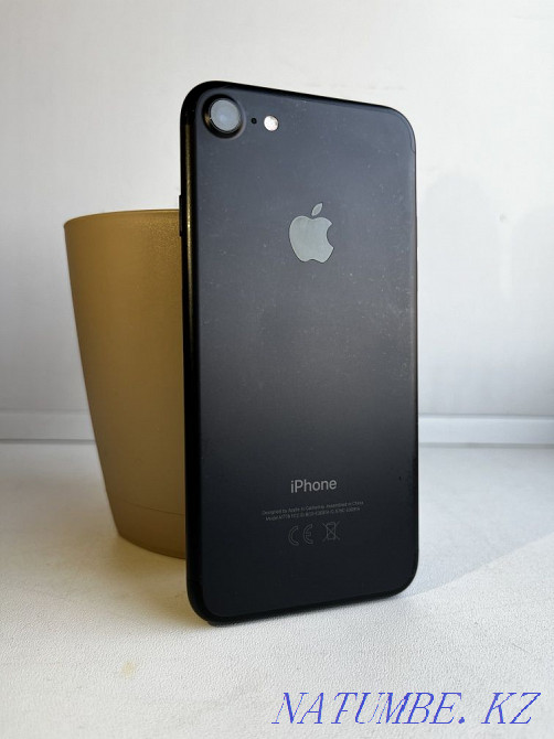 iPhone 7, 32 gb.  - photo 1