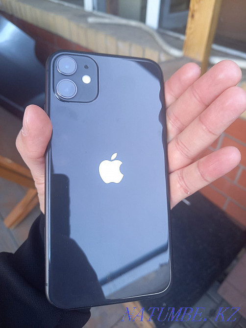 Iphone 11 64 gb under warranty  - photo 2