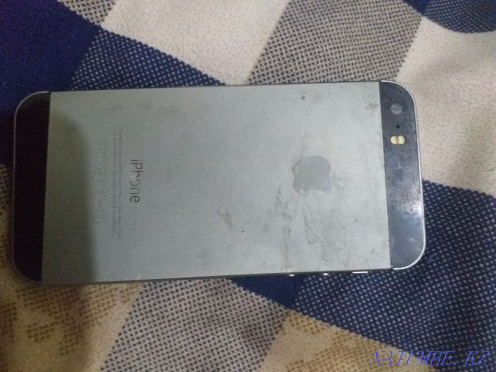 iPhone 5s за 2500тг Шахтинск - изображение 1