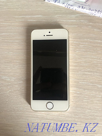 Iphone 5s алтын құлыптаулы  Петропавл - изображение 1