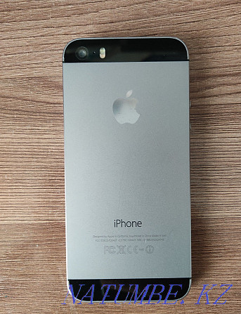 iPhone 5s, у добрым стан. У камплект зарадка (без блока)  - photo 2