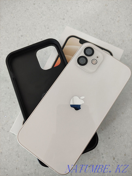 iPhone 12 light-white, wrinkle-128 GB is like new Aqtau - photo 1