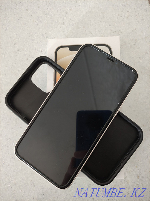 iPhone 12 light-white, wrinkle-128 GB is like new Aqtau - photo 2