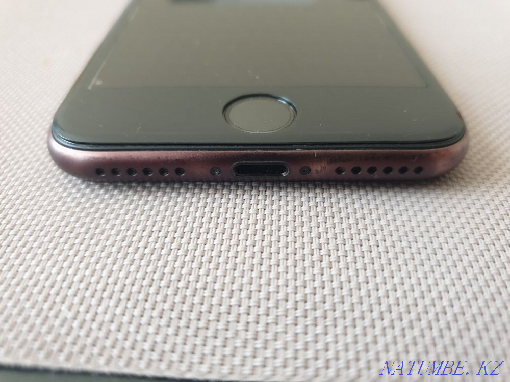 iPhone SE 2020 Black 128 gb Нуркен - photo 3