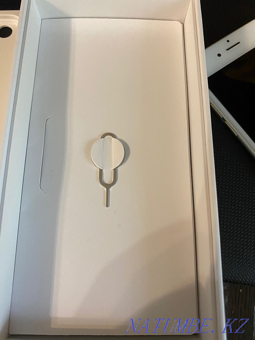 IPhone 6 in its box, 32 Gb Almaty - photo 4
