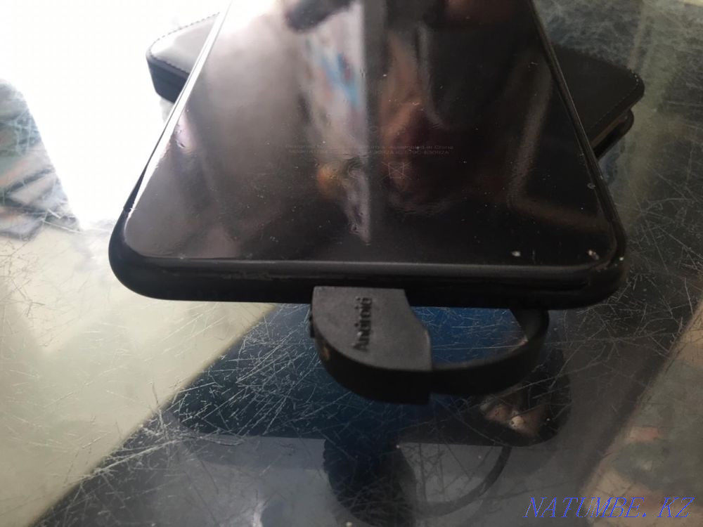 iPhone 7 plus 32 Гб  Павлодар  - изображение 1