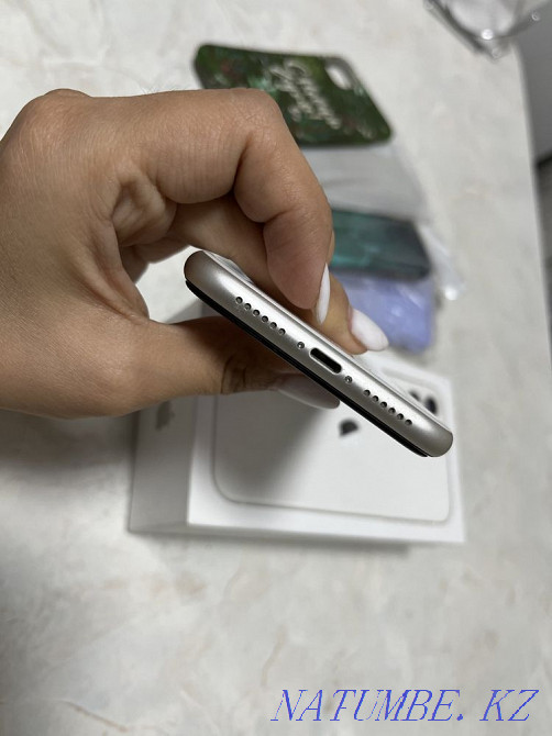 iPhone 11 white 128gb | iPhone 11 128gb White  - photo 3