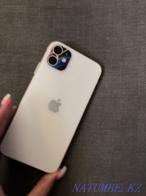 Iphone11 white 128gb  - photo 2