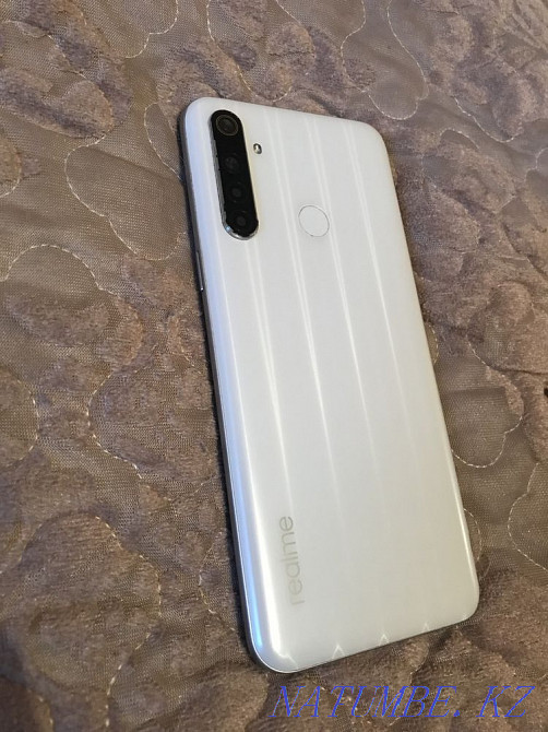 Realmi 6i 64gb белый  - изображение 3