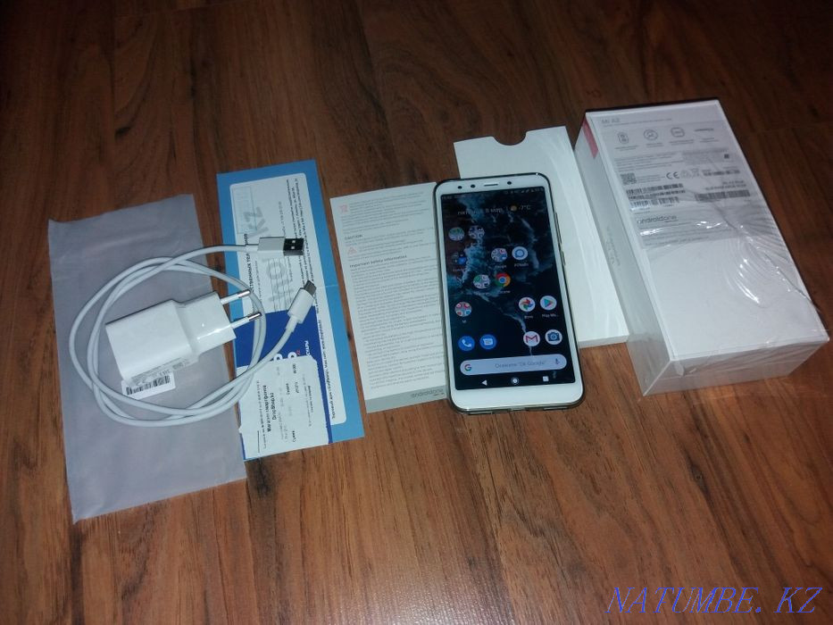 Әдемі смартфон MI A2 2018 жағдайы жақсы  Қостанай  - изображение 1