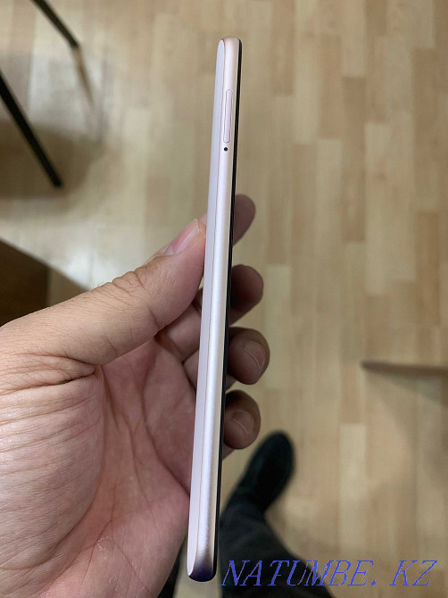 Продам Xiaomi Mi 8 6/256 Gb Алматы - изображение 3