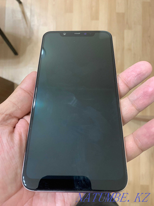 Продам Xiaomi Mi 8 6/256 Gb Алматы - изображение 2