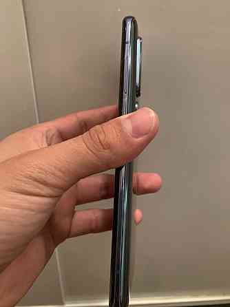 Xiaomi mi 10 8/128 обмен  Алматы
