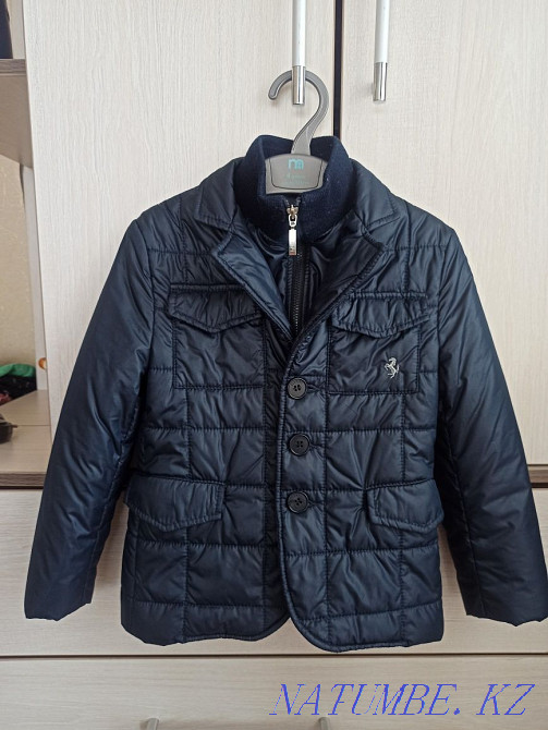 Продаю демисезонную куртку для мальчика Нуркен - изображение 1