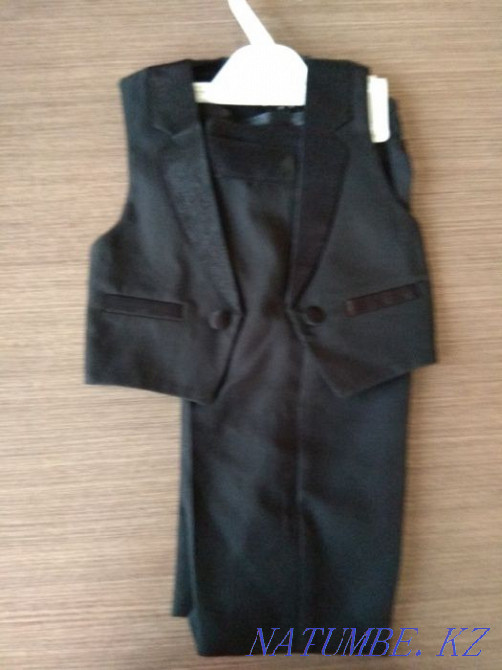 Children's costume. Production Turkey. Pants and vest for 9-12 months. Almaty - photo 1