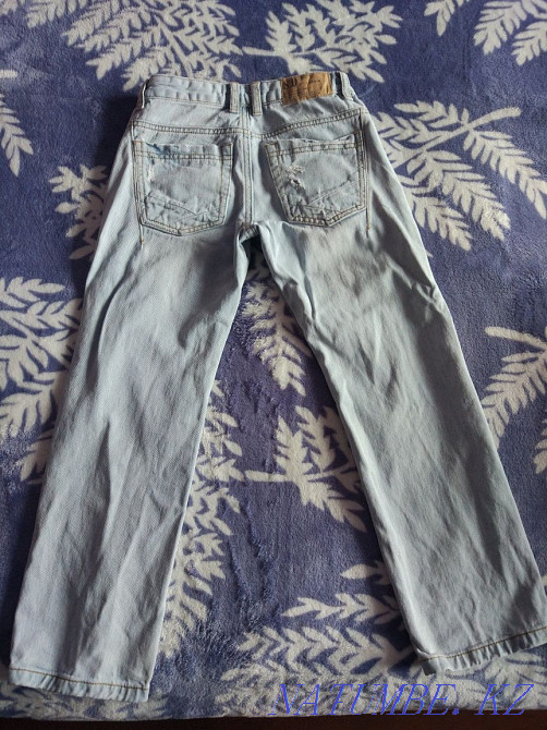 2пары джинс на мальчика 7 лет Светлые и синие за 1500 Петропавловск - изображение 2