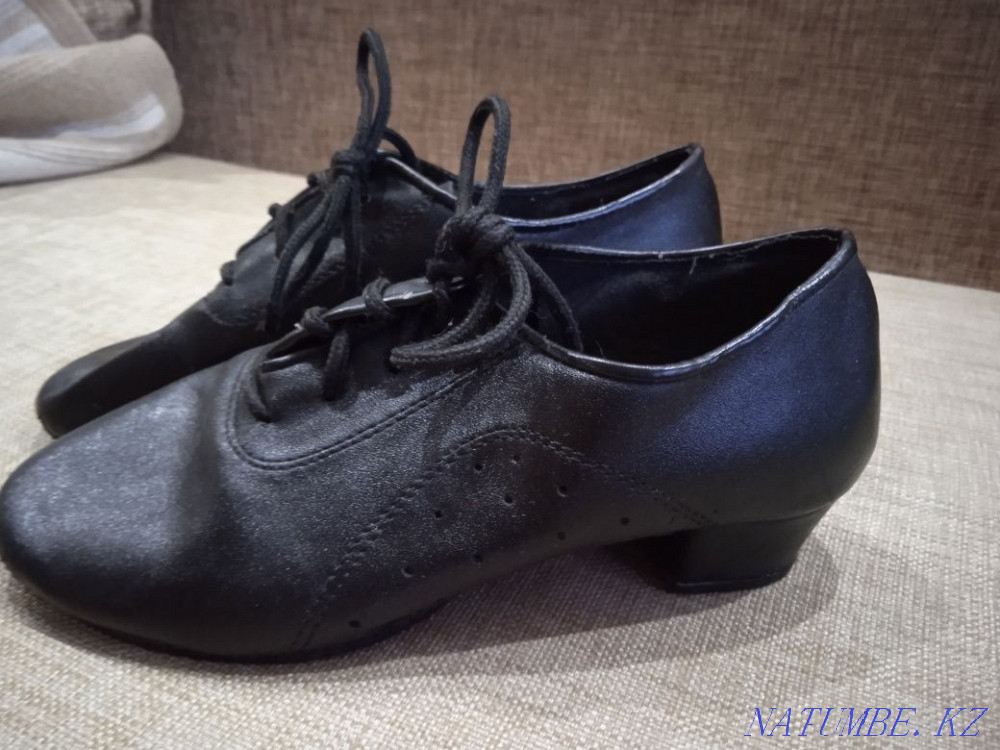 Shoes for ballroom dancing for a boy.  - photo 4