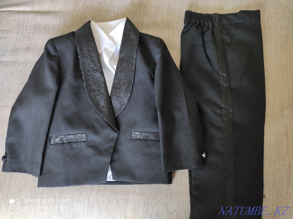 Смокинг на мальчика фирменный Талгар - изображение 1