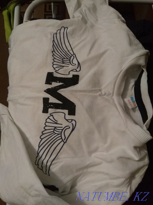 Джентельменге арналған үш бөліктік костюм сатылады.  отбасы  - изображение 4