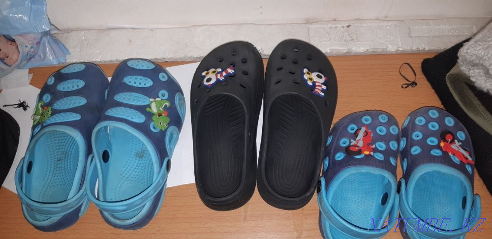 Crocs тәпішкелері 5 және 1,5/2 жыл  отбасы  - изображение 2