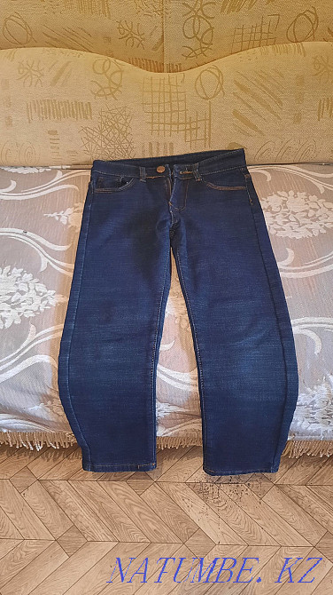 Джинсовые брюки на мальчика 10-12 лет. Цена 1700 тг. В отличном сост. Аксу - изображение 2