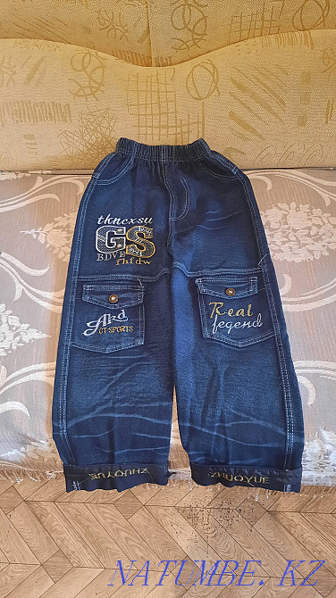 Джинсовые брюки на мальчика 10-12 лет. Цена 1700 тг. В отличном сост. Аксу - изображение 3