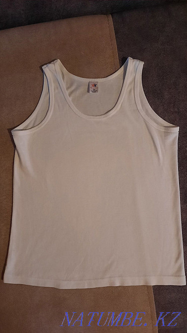 T-shirt for a 7 year old boy. The price is 500 tenge. Aqsu - photo 1