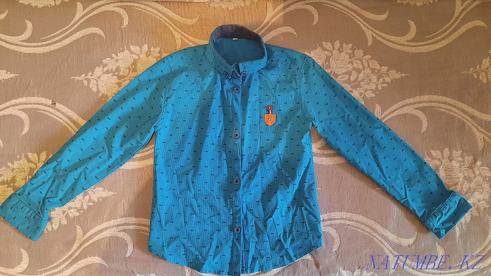 Рубашки на мальчика. Размер 34. Цена 300 тенге. Аксу - изображение 1
