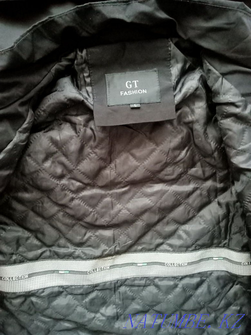 Көктемгі-күзгі жасөспірімге арналған куртка сатылады  Қарағанды - изображение 2
