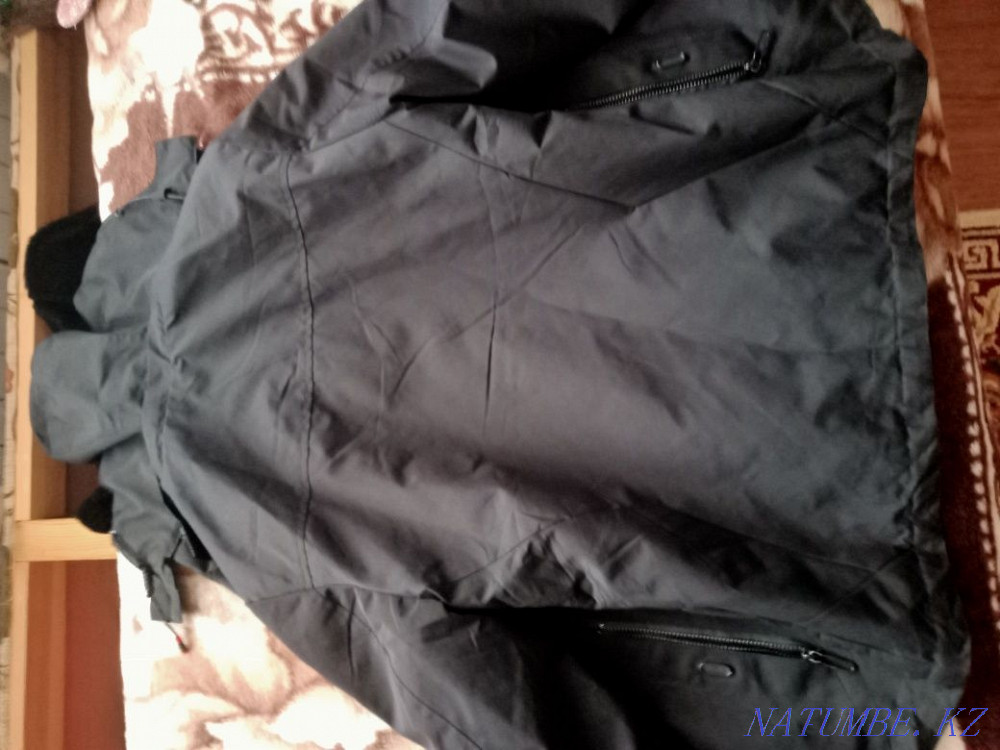 Көктемгі-күзгі жасөспірімге арналған куртка сатылады  Қарағанды - изображение 3