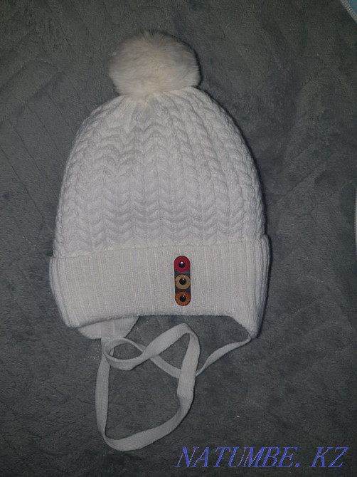 Продам конверт на выписку и шапочку с шарфом. Кокшетау - изображение 3