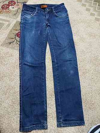 Продам джинсы б/у р-ры 27,28,29 в хорошем состоянии по 1000тг. Семей