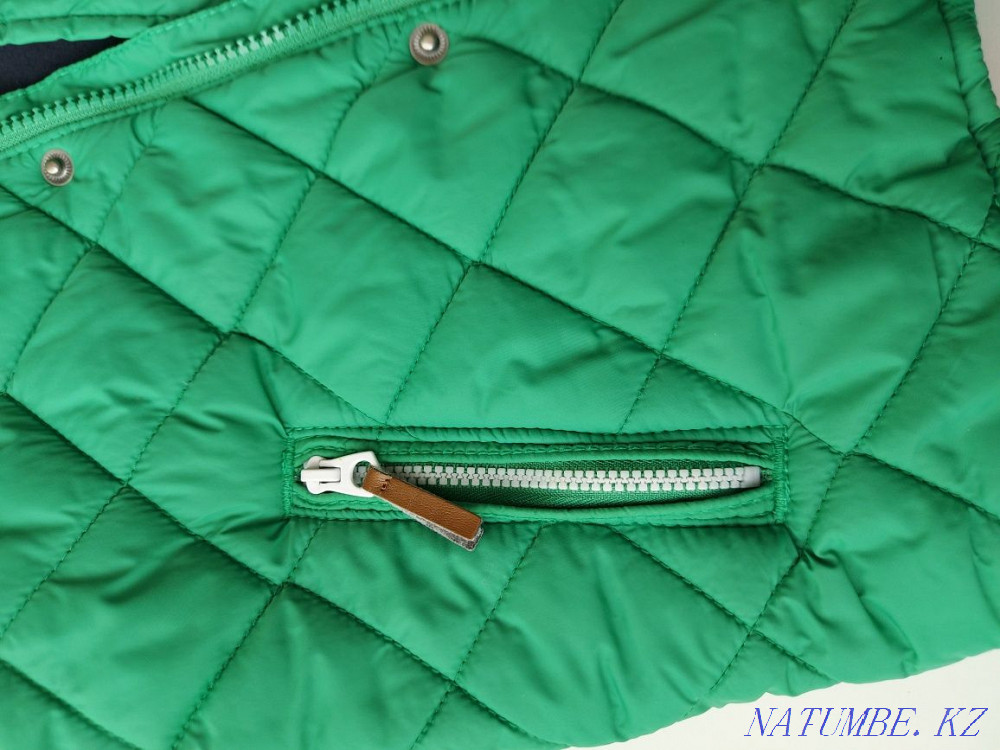 Waikiki vest for sale  - photo 3