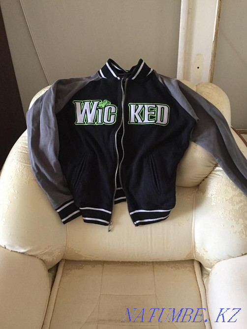 Zipped sweatshirt  - photo 1