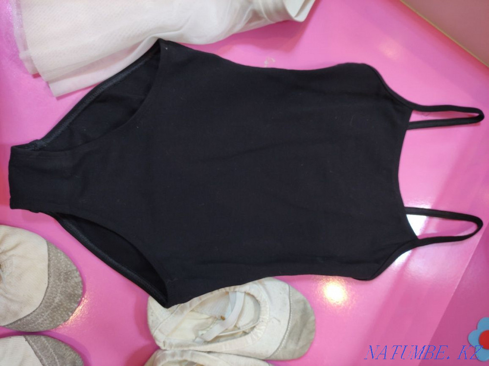 Продам купальник, юбку и чешки Каргалы - изображение 2