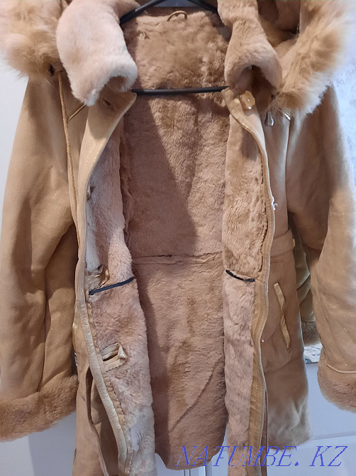I will sell a sheepskin coat for a girl 5000 tenge Aqtobe - photo 1
