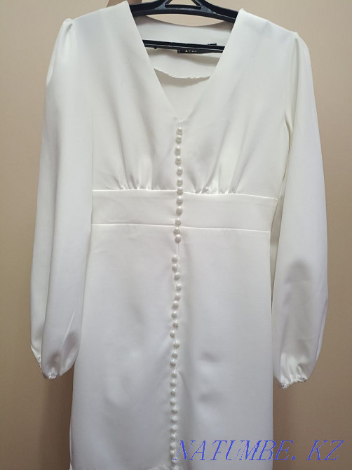 Өте жақсы жағдайда көйлек сатылады. беремін.  Жезқазған  - изображение 3