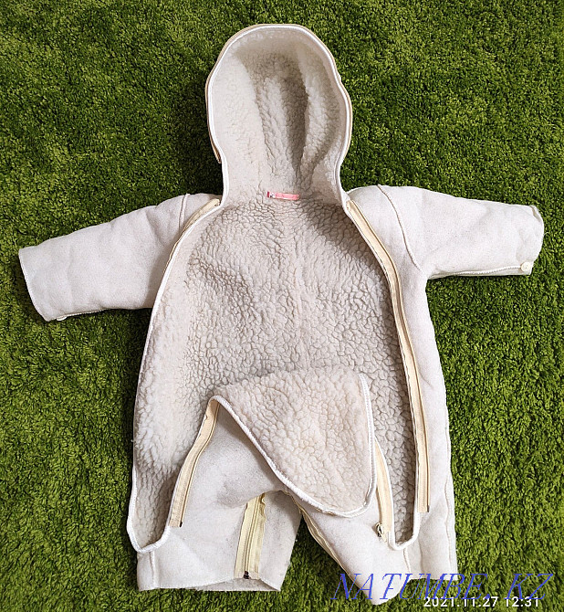 0 жастан 1 жасқа дейінгі қызға комбинезон сатамын трансформатор қыс-күз  Ақтөбе  - изображение 4