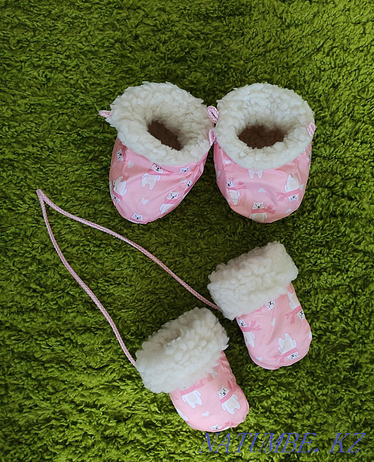 0 жастан 1 жасқа дейінгі қызға комбинезон сатамын трансформатор қыс-күз  Ақтөбе  - изображение 6