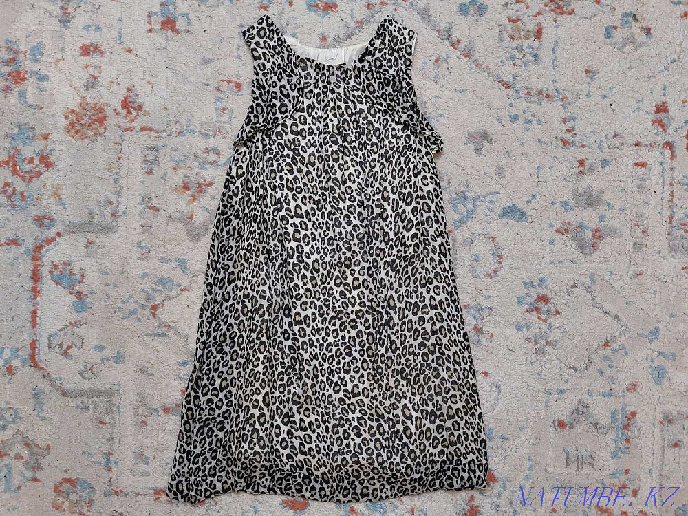 Продам платье BENETTON на 8-9 лет (140 см) в отл. состоянии за 2500тг! Караганда - изображение 1